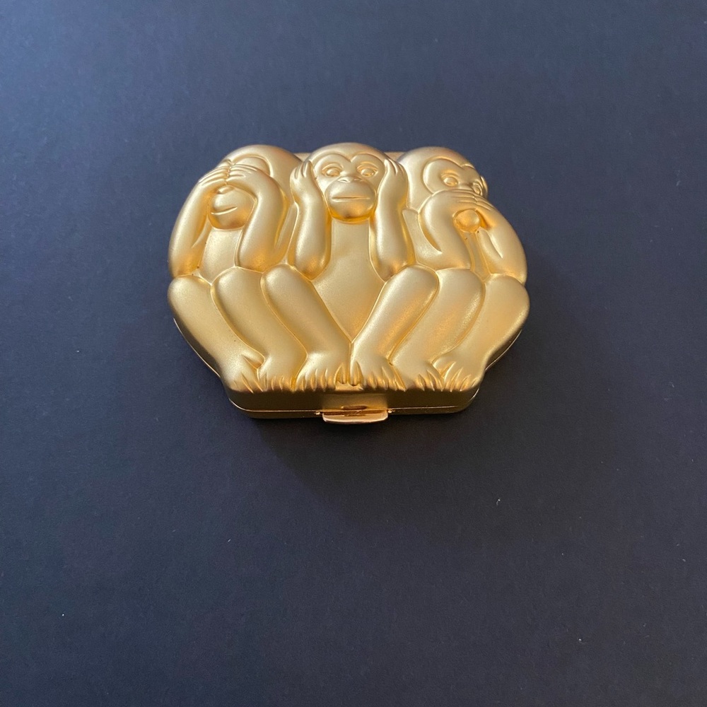 Estée Lauder Mystical Monkeys Refillable Compact